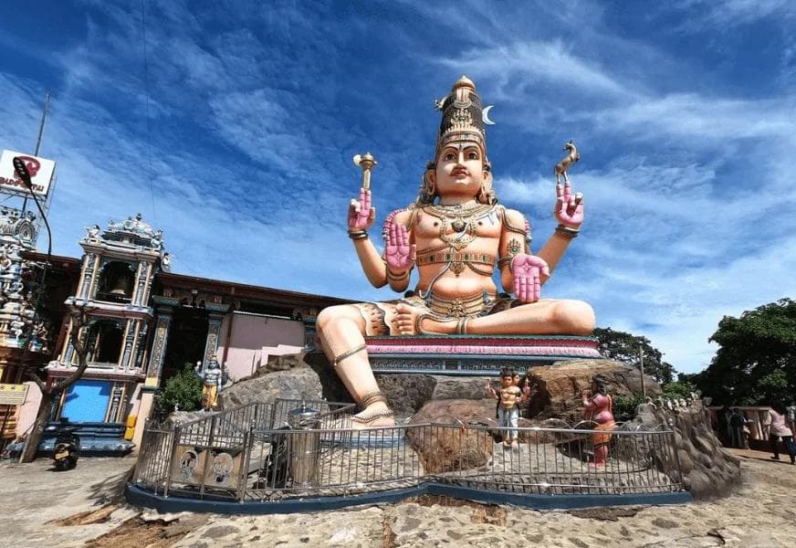 The Temple on the Cliff: Trincomalee’s Sacred Koneswaram