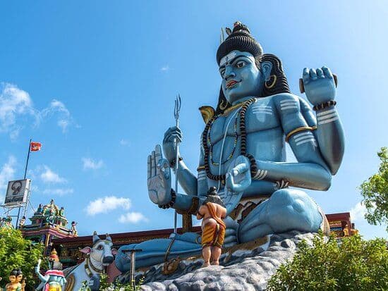 Koneswaram Temple: The Cliffside Shrine of Trincomalee
